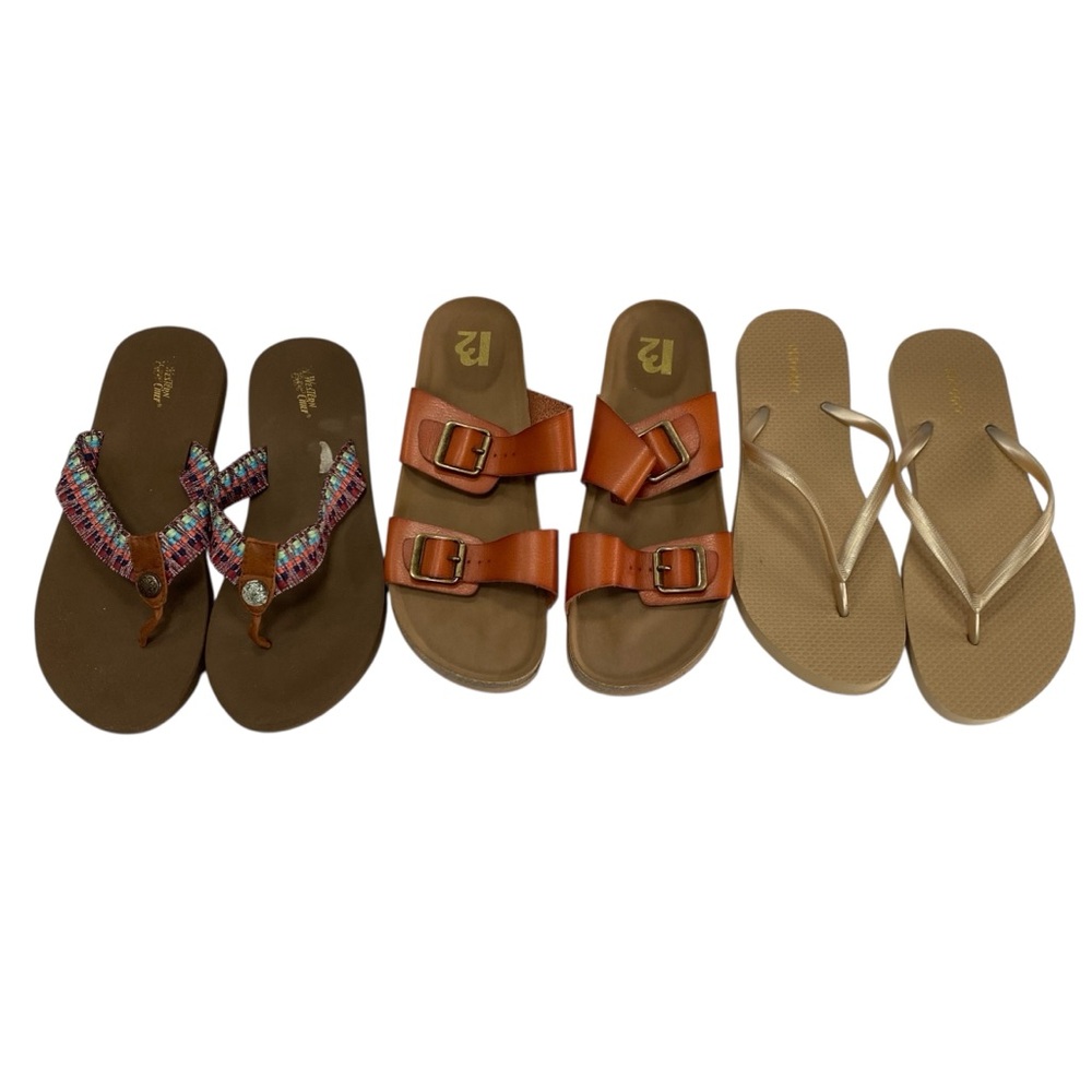 Lot of 3 Sandals Flip flops R2 Western Chief Old Navy Brown Gold size 9
